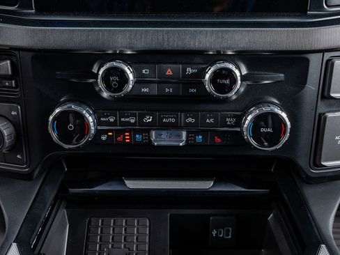 Used 2025 Ford F350 Platinum image 27