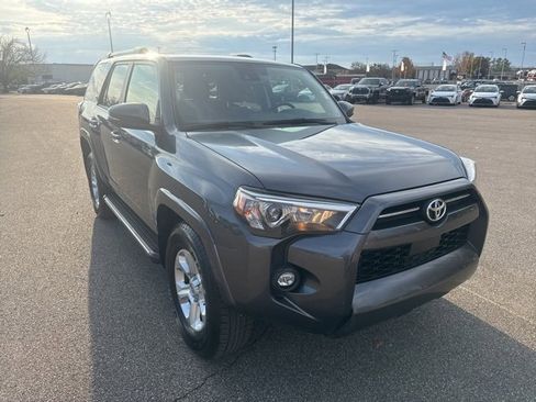 Used 2023 Toyota 4Runner SR5 Premium image 7