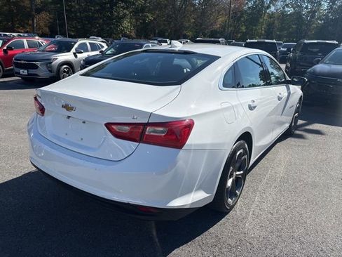 Used 2023 Chevrolet Malibu LT image 4