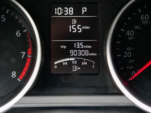 Used 2017 Volkswagen Jetta Sport image 33