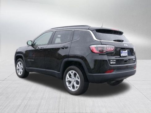 Used 2024 Jeep Compass Latitude image 5