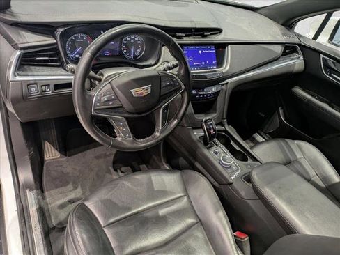 Used 2022 Cadillac XT5 Premium Luxury image 10