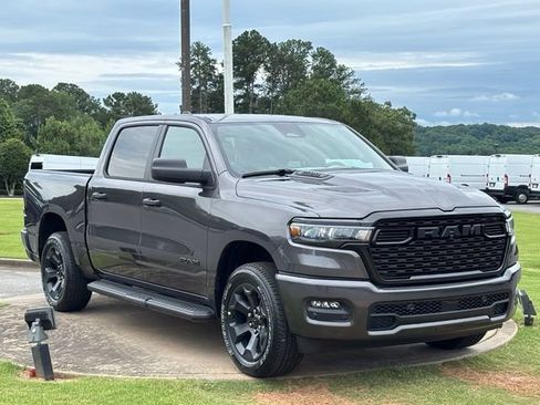 New 2026 RAM 1500 Express AWD/4WD image 9