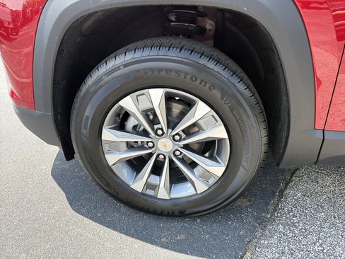 New 2026 Chevrolet Equinox LT FWD image 11