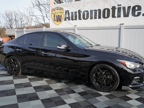 Used 2015 INFINITI Q50 2.0t w/ Moonroof Package image 2
