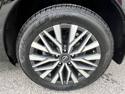 Used 2024 Nissan Altima 2.5 SV AWD/4WD image 11
