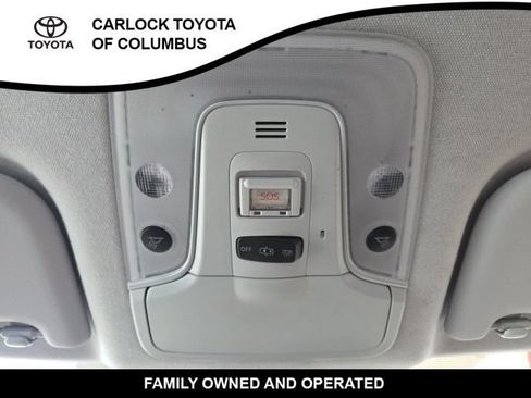 Used 2017 Toyota Prius Prime Advanced FWD image 29