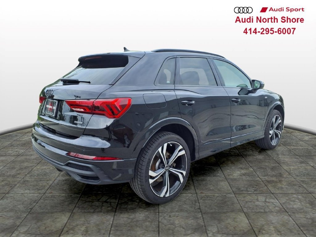 Used 2023 Audi Q3 2.0T Premium Plus w/ Premium Plus Package AWD/4WD image 2