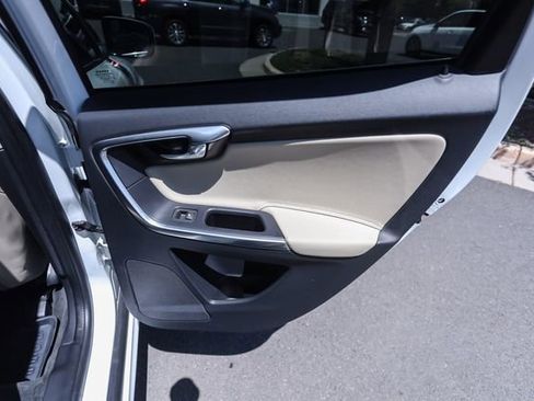 Used 2016 Volvo XC60 T5 Premier w/ Proximity Package AWD/4WD image 49