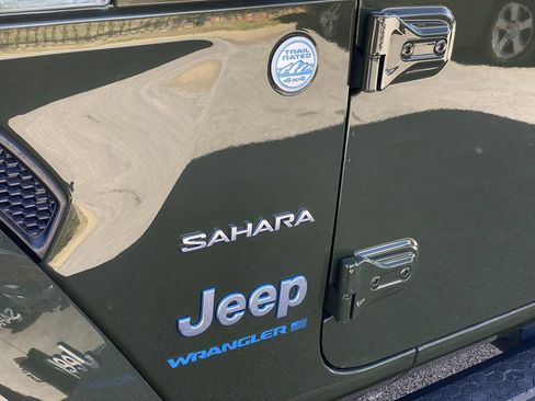 Used 2023 Jeep Wrangler Unlimited Sahara w/ Safety Group image 33