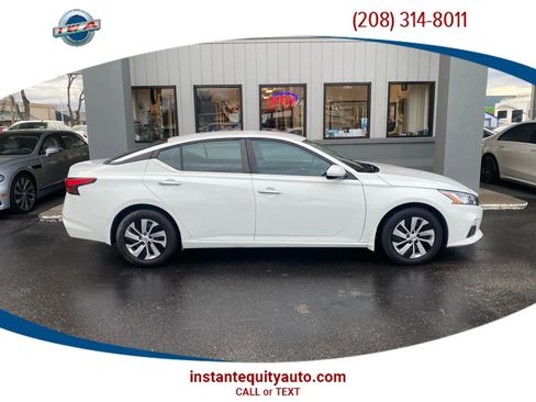 Used 2021 Nissan Altima 2.5 S image 1