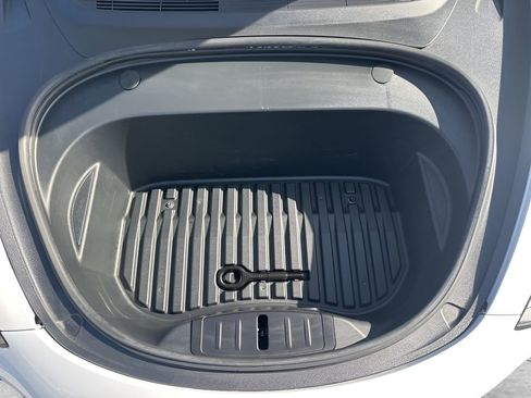 Used 2021 Tesla Model 3 Standard Range Plus image 34