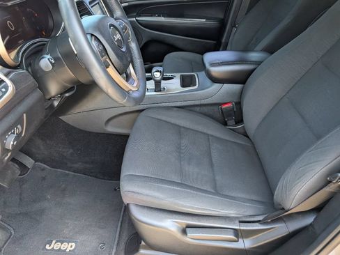 Used 2014 Jeep Grand Cherokee Laredo RWD image 8