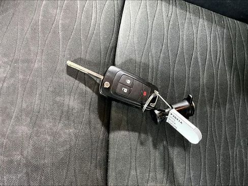 Used 2015 Buick Encore FWD image 29