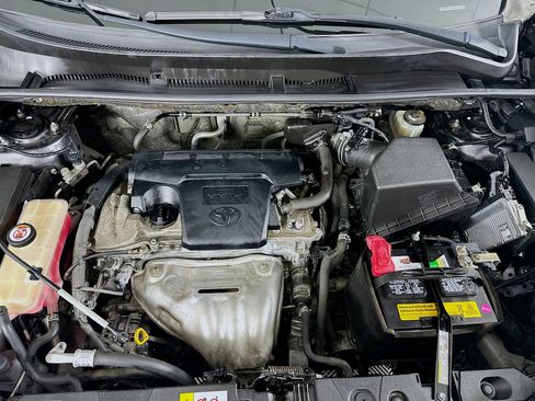 Used 2018 Toyota RAV4 LE w/ All Weather Liner Package image 30