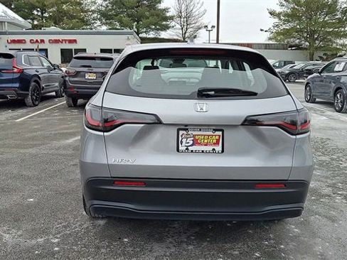 Used 2025 Honda HR-V LX image 7