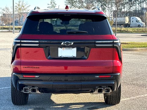 New 2026 Chevrolet Traverse RS FWD image 17