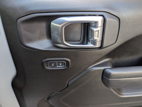 Used 2024 Jeep Wrangler Sport S image 20