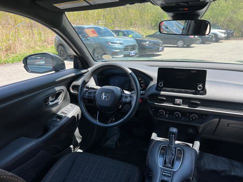 Used 2024 Honda HR-V Sport image 36