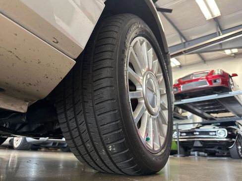 Used 2004 Ford Thunderbird image 73