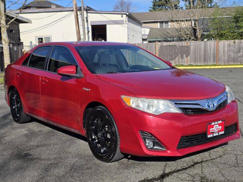 Used 2012 Toyota Camry LE w/ Protection Pkg image 14