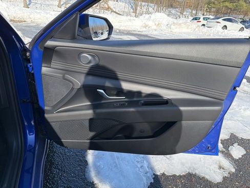 Certified 2023 Hyundai Elantra Limited image 10