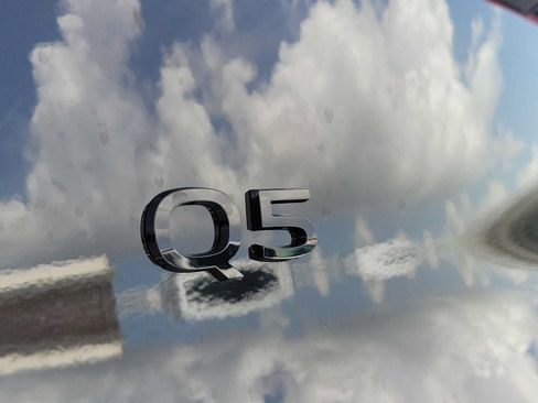 Certified 2025 Audi Q5 Premium Plus w/ Premium Plus AWD/4WD image 11