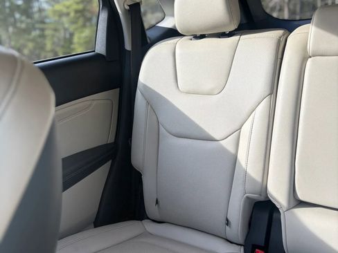 Used 2018 Ford Edge Titanium w/ Equipment Group 301A FWD image 46