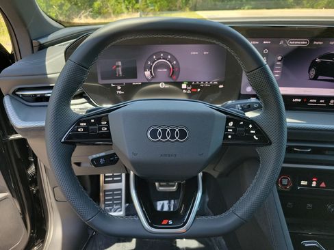 New 2026 Audi SQ5 Premium Plus AWD/4WD image 30