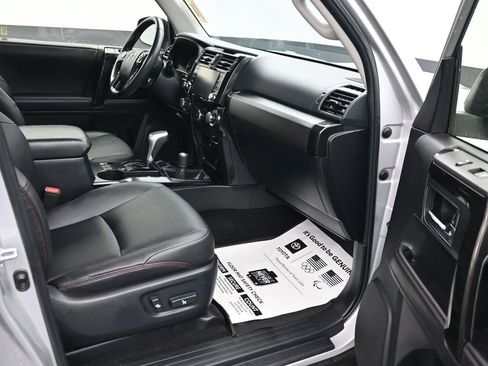 Used 2021 Toyota 4Runner TRD Off-Road Premium image 14