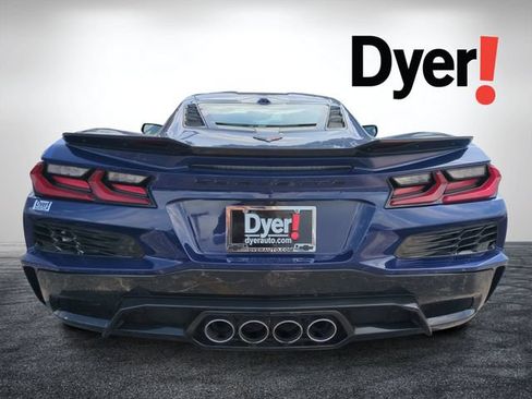 Used 2025 Chevrolet Corvette Z06 RWD image 5