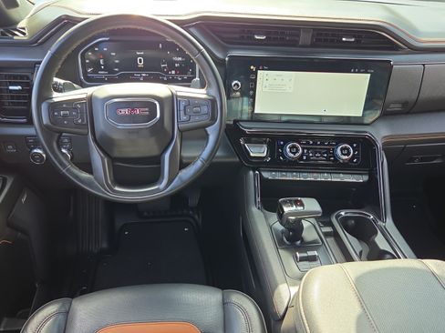 Certified 2024 GMC Sierra 1500 AT4 w/ Technology Package AWD/4WD image 13