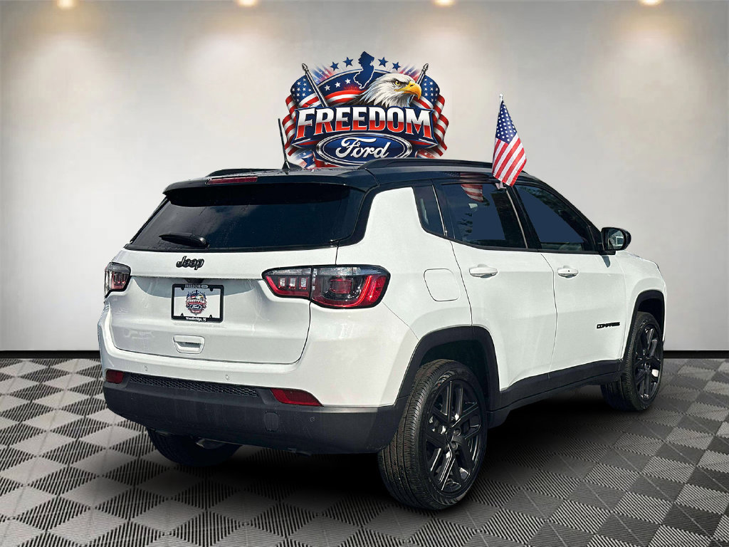 Used 2026 Jeep Compass Limited AWD/4WD image 5