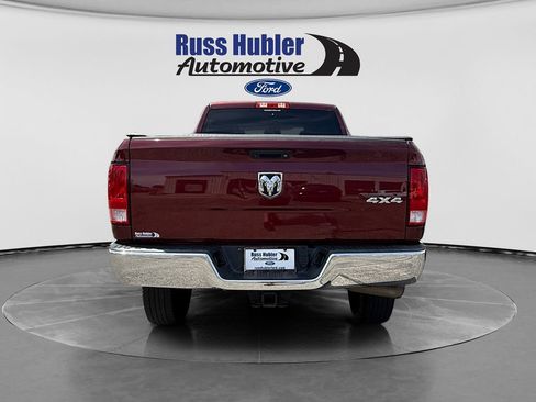 Used 2018 RAM 2500 Tradesman w/ Chrome Appearance Group AWD/4WD image 4