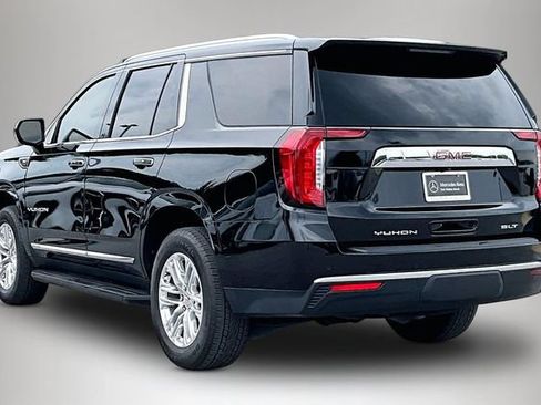 Used 2024 GMC Yukon SLT AWD/4WD image 4