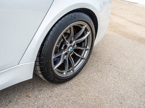 Used 2018 BMW M3 image 11