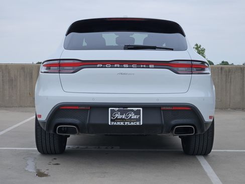 Certified 2026 Porsche Macan AWD/4WD image 7