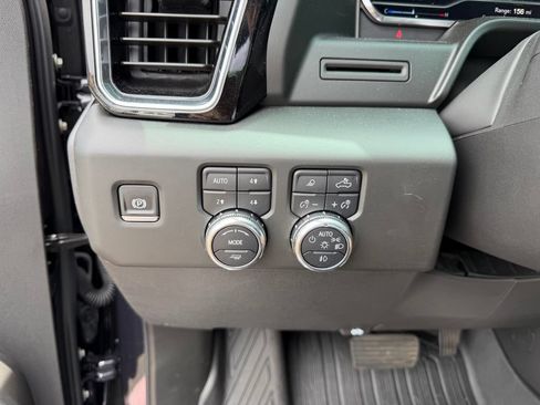 Used 2025 GMC Sierra 1500 Denali AWD/4WD image 22