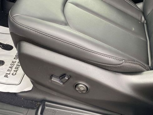 New 2026 Chrysler Pacifica Select FWD image 14