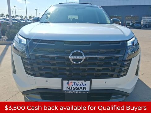 New 2026 Nissan Pathfinder Platinum w/ Cargo Package AWD/4WD image 2