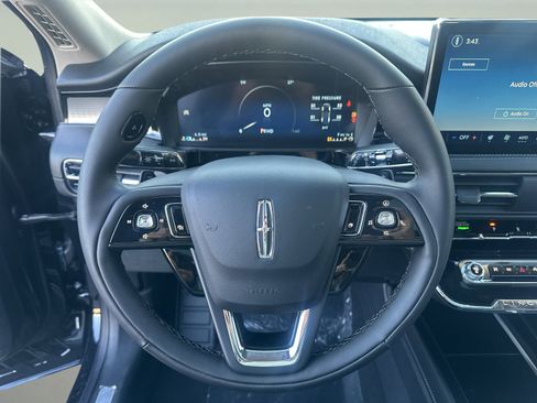 New 2026 Lincoln Corsair Premiere image 12