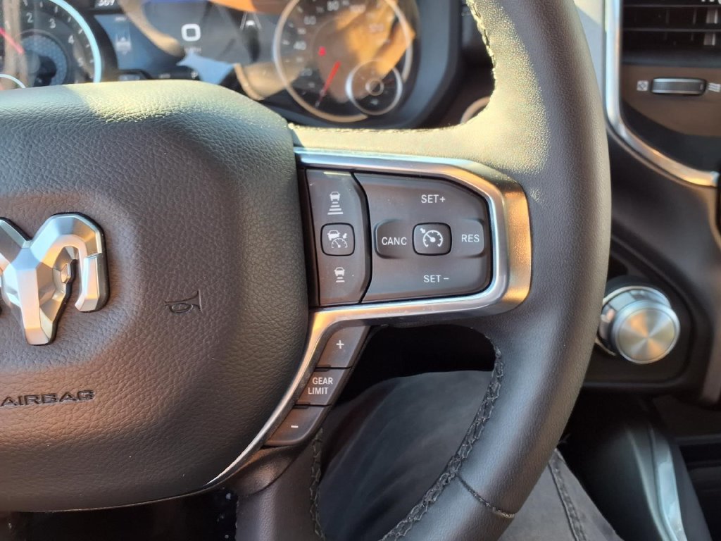 Used 2026 RAM 1500 Laramie AWD/4WD image 13