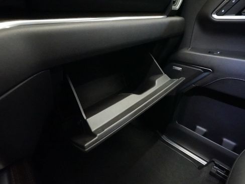 Used 2024 Chevrolet Silverado 1500 LT Trail Boss w/ Convenience Package II AWD/4WD image 29