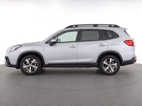 Used 2025 Subaru Ascent Premium AWD/4WD image 6