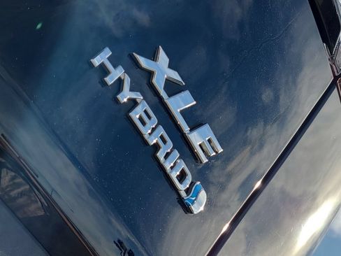 Used 2023 Toyota RAV4 XLE w/ Convenience Package AWD/4WD image 16
