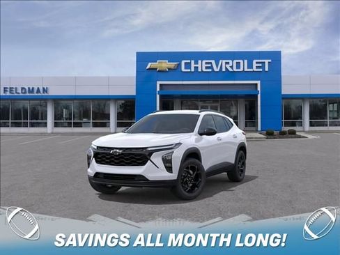 New 2026 Chevrolet Trax LT w/ Driver Confidence Package FWD image 8