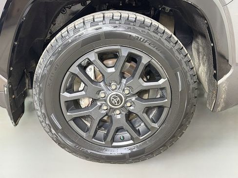 Used 2023 Toyota Sequoia Platinum AWD/4WD image 29