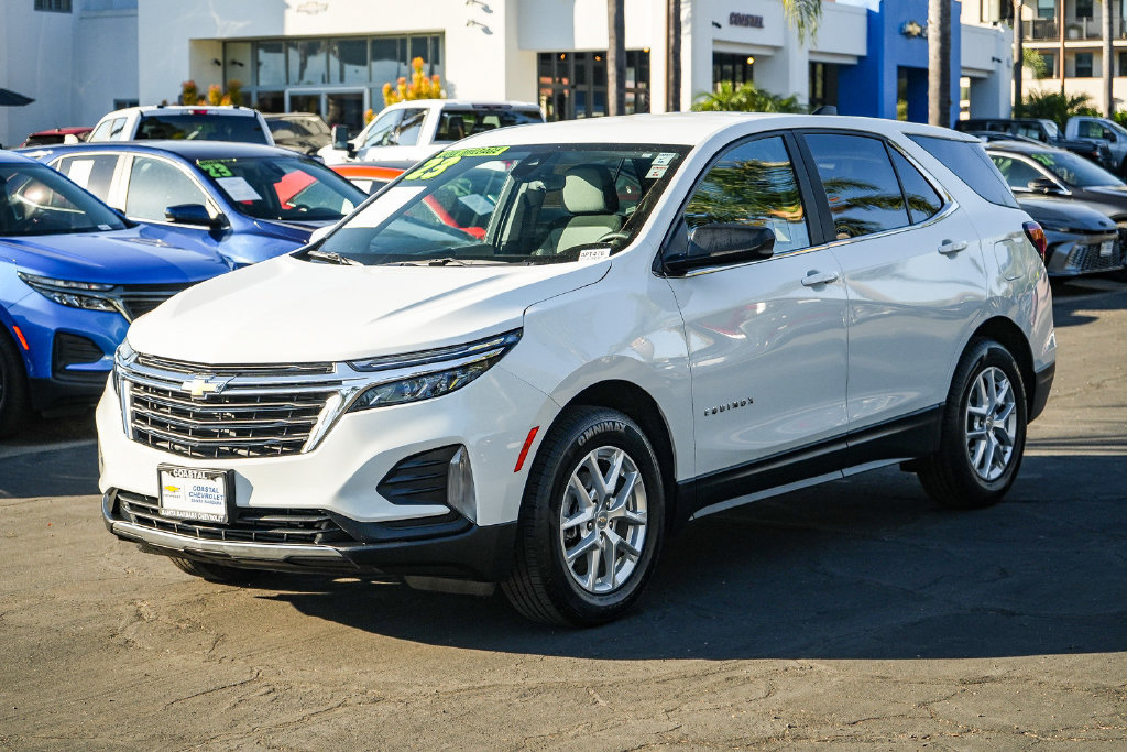 Used 2023 Chevrolet Equinox LT AWD/4WD image 3