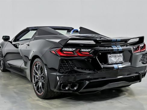 Used 2023 Chevrolet Corvette Stingray Premium Conv w/ Z51 Performance Package RWD image 10