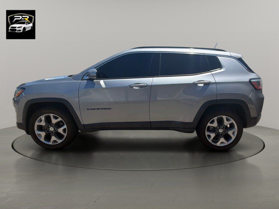Used 2019 Jeep Compass Limited AWD/4WD image 2
